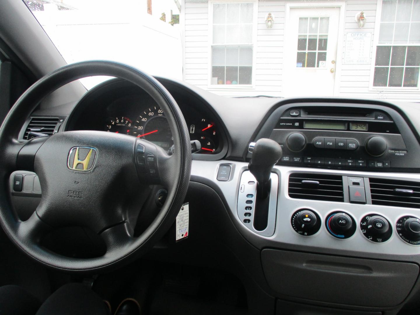 2009 SILVER Honda Odyssey LX (5FNRL382X9B) with an 3.5L V6 SOHC 24V engine, 5-Speed Automatic transmission, located at 540a Delsea Drive, Sewell, NJ, 08080, (856) 589-6888, 39.752560, -75.111206 - Photo#13